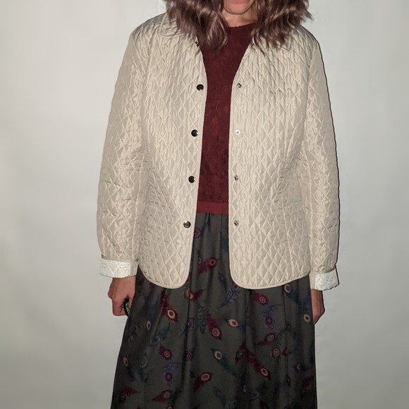 Vintage: diamond quilted jacket w/ polka dot liner, snap buttons, & collar - Picture 7 of 11